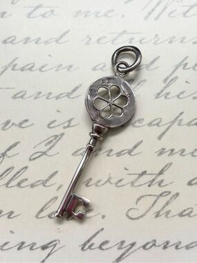 Vintage Style Sterling Silver Key Charm Pendant with Clover Cutout